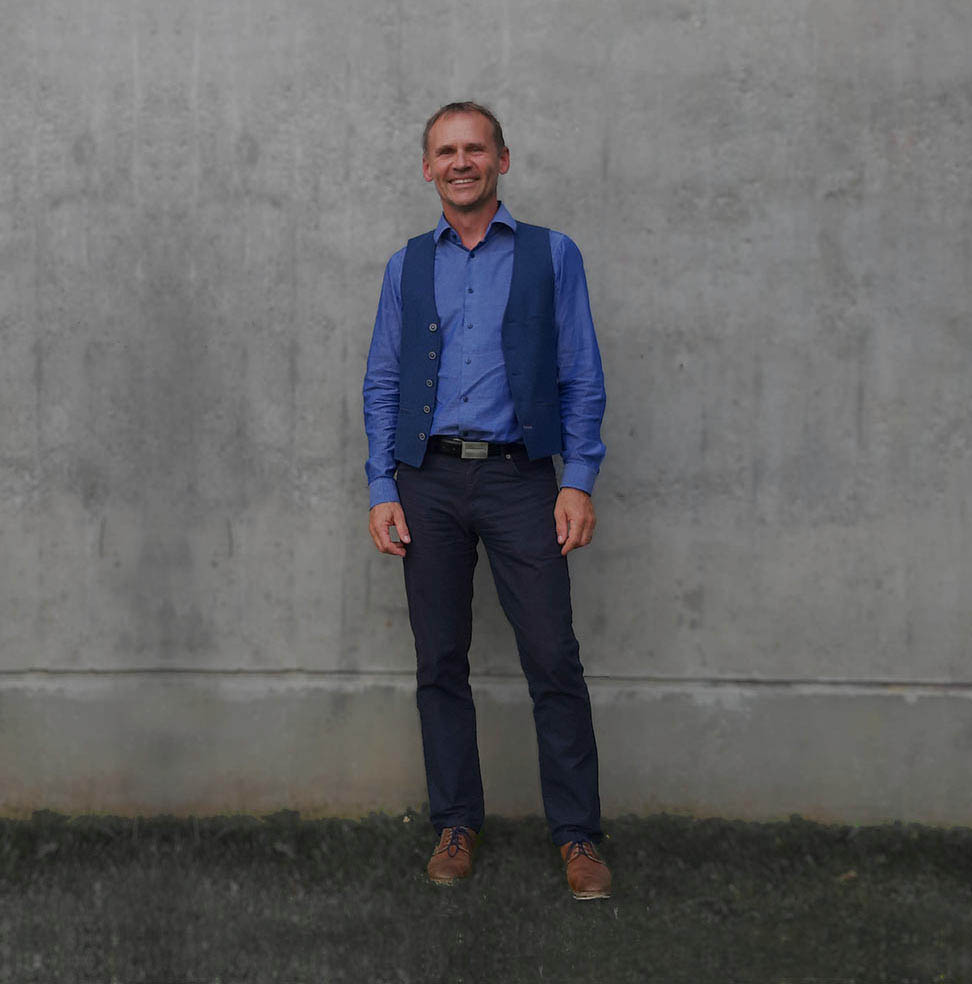 OM%20quadrat%20kurz%20dunkler